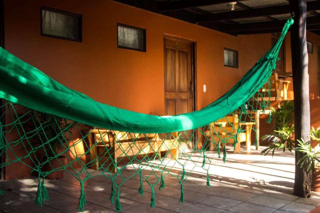 Tsunami Hostel Tamarindo Eksteriør billede