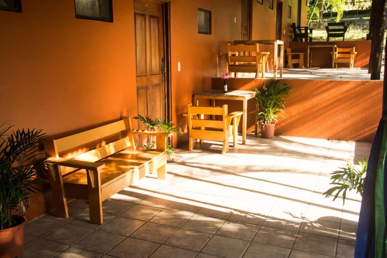 Tsunami Hostel Tamarindo Eksteriør billede